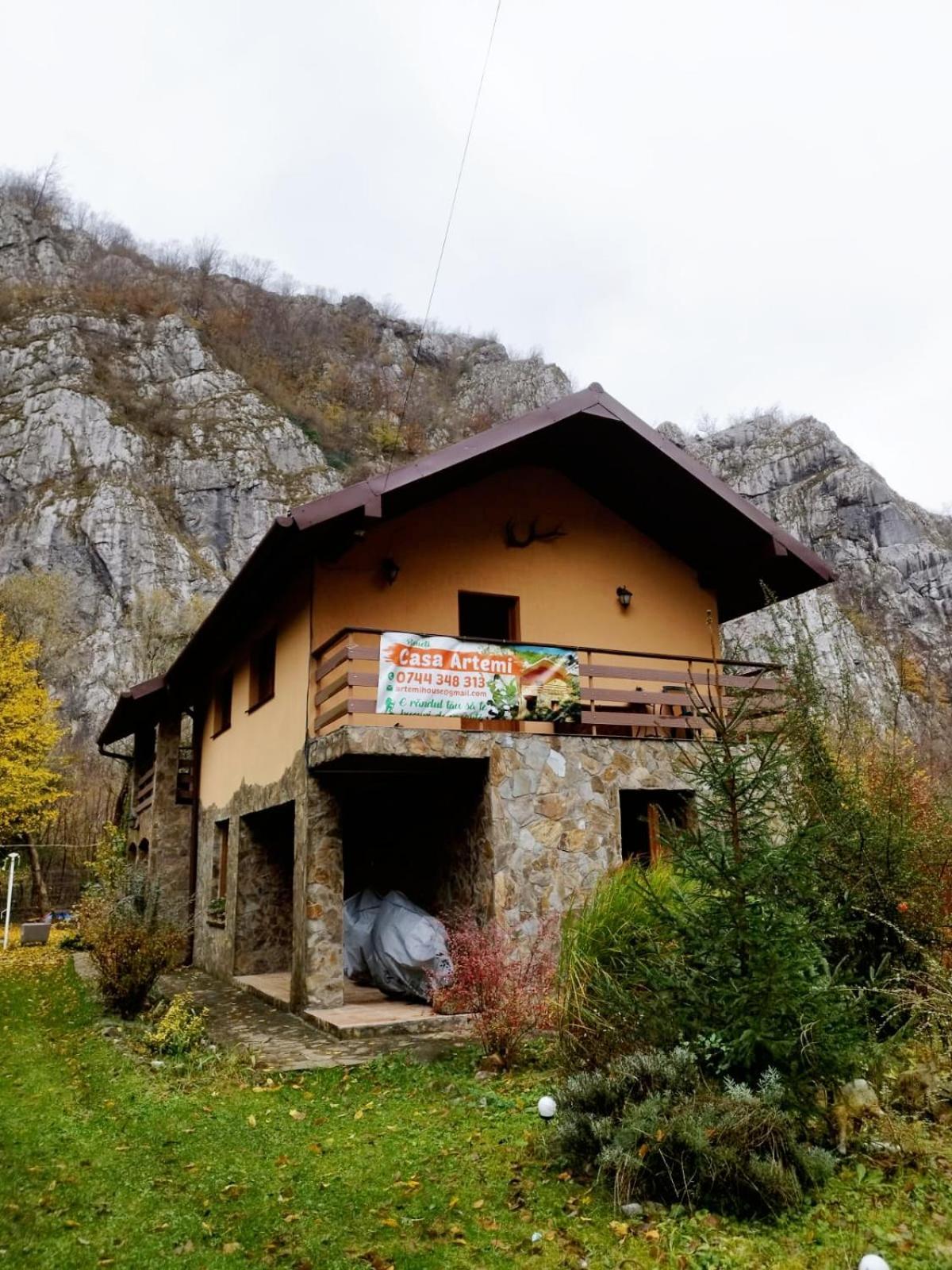 Casa Artemi Hotel Remeti Exterior photo